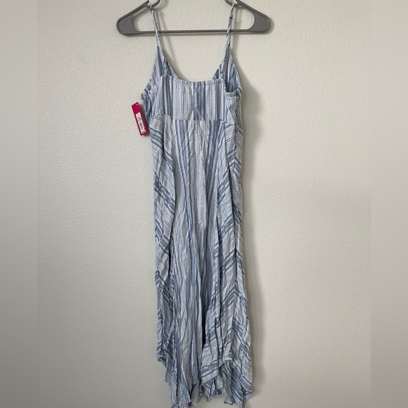 Stripped tight fairy styled midi dress - Picture 4 of 9